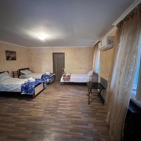 Cozy Apartment In The Centre Of Kutaisi Exterior photo